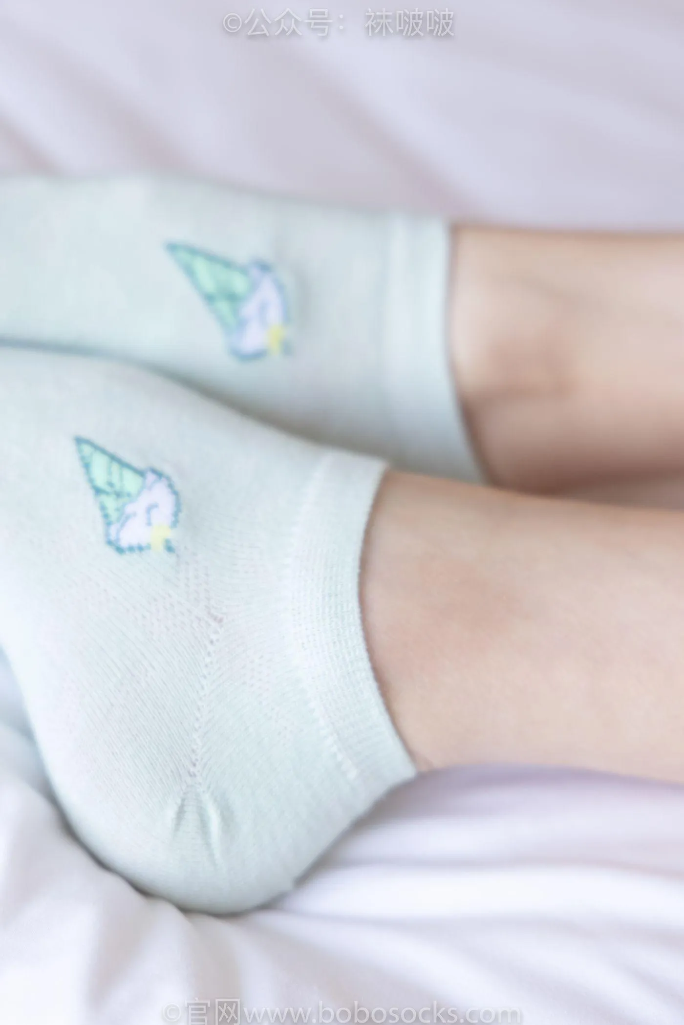 [BoBoSocks袜啵啵]NO.081 稚予- AJ、浅黄色短棉袜、浅蓝色短棉袜、裸足（花絮版） [145P]插图